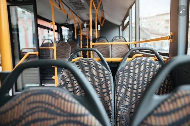 Нужен ли школьникам бесплатный проезд в общественном транспорте?