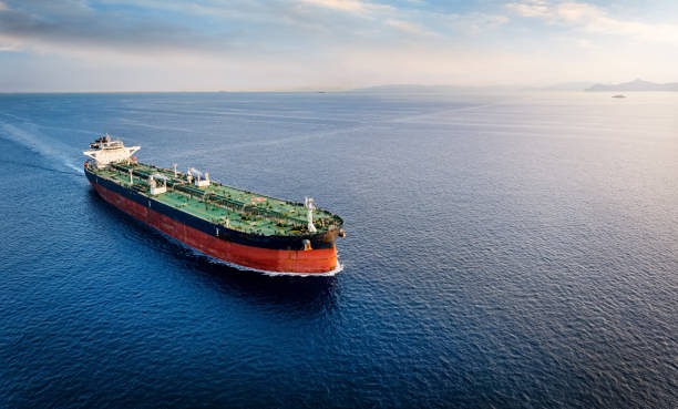 Насколько вырос экспорт нефтепродуктов из России в этом месяце?