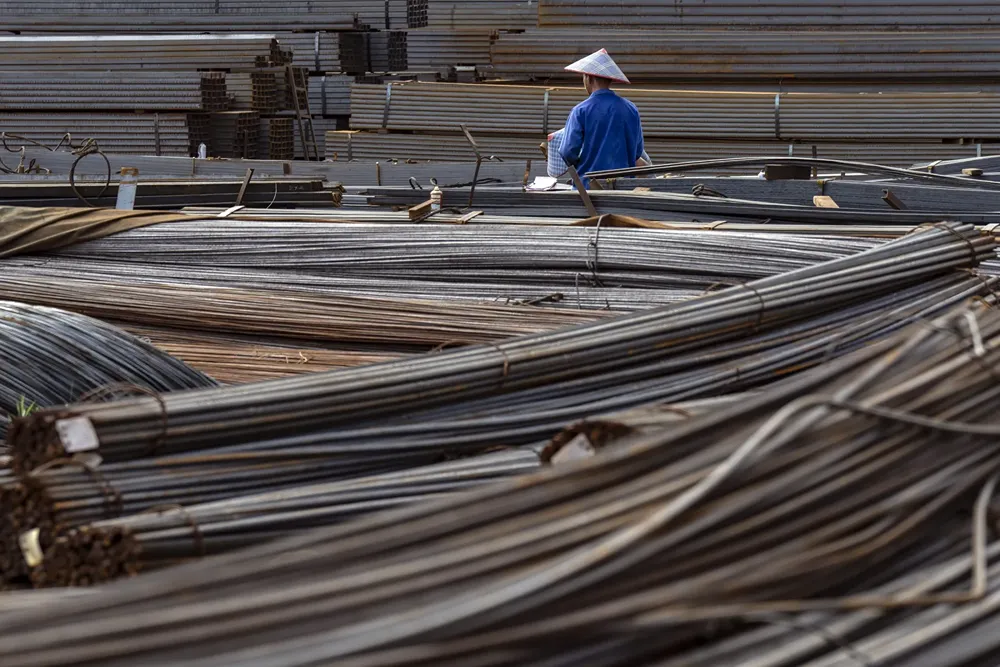 Почему в Китае сокращается производство стали и угля?