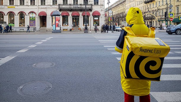 Сколько сегодня тратят россияне на онлайн-покупку продуктов?