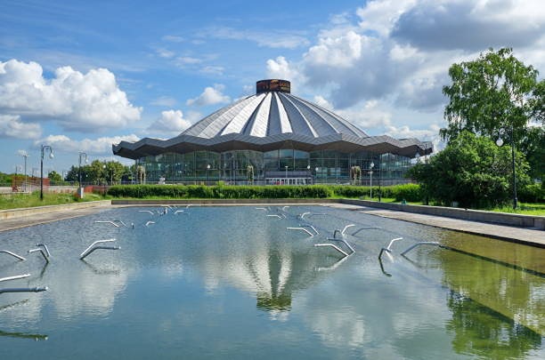 Как выросла средняя стоимость билета в цирк?